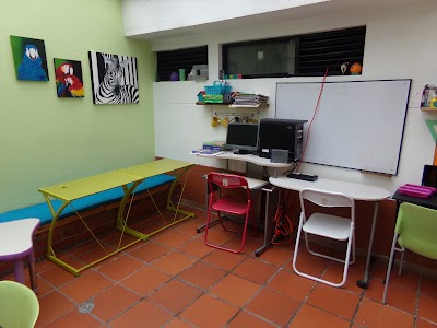 Photos of Pet Center - Instituto de Idiomas y Artes Marciales