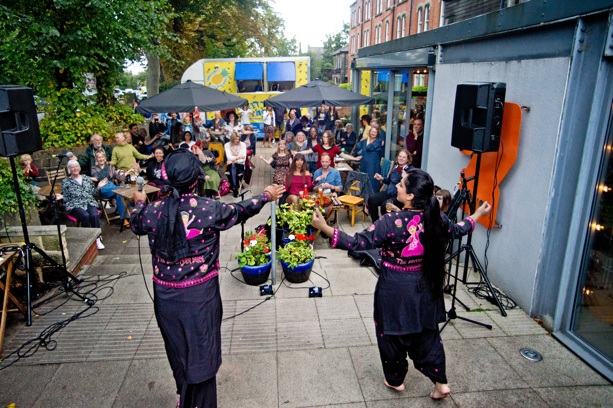 the bhangra duet - Entertainment - photo 1
