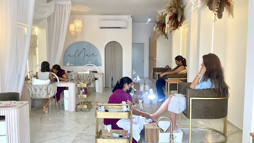 Amar Nail Spa