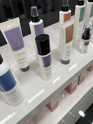 Photo n°6 de DESSANGE - Coiffeur Angers à Angers (Institut de beauté)