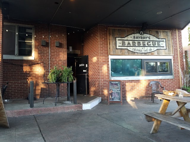 Ray Ray's Hog Pit