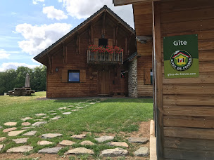 Photo n°2 de Chalet des Volcans à Murat-le-Quaire (Agence de location de chalets)