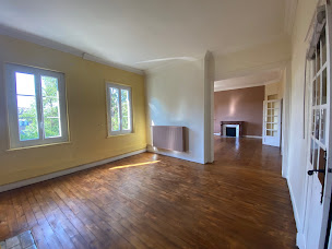 Photo n°20 de Agence immobilière Laforêt Bernay à Bernay (Agence de location immobilière)