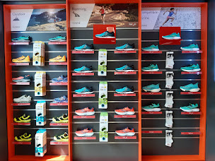 Photo n°17 de Foulées Rodez à Onet-le-Château (Magasin d'articles de sports)