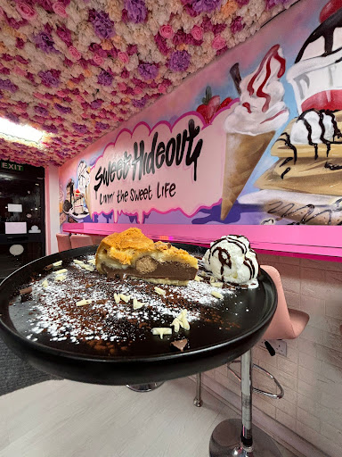 Sweet Hideout - Visual