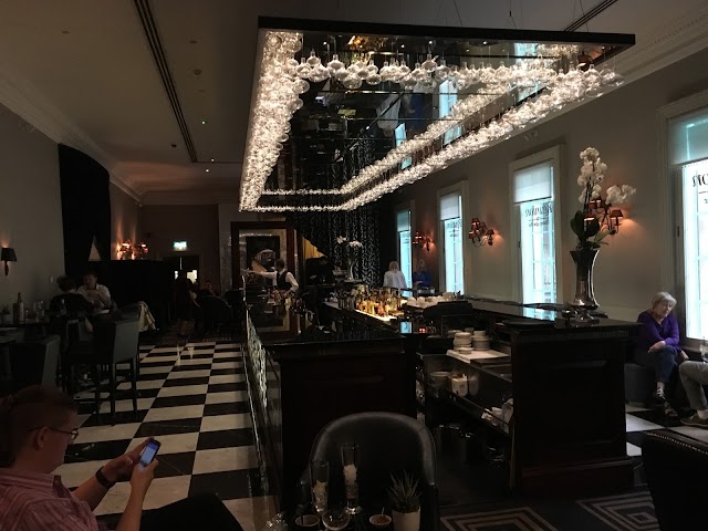 Reunion Bar