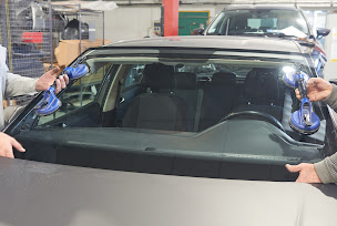 Photo n°7 de Carrosserie Font à Elne (Service de réparation de pare-brise)