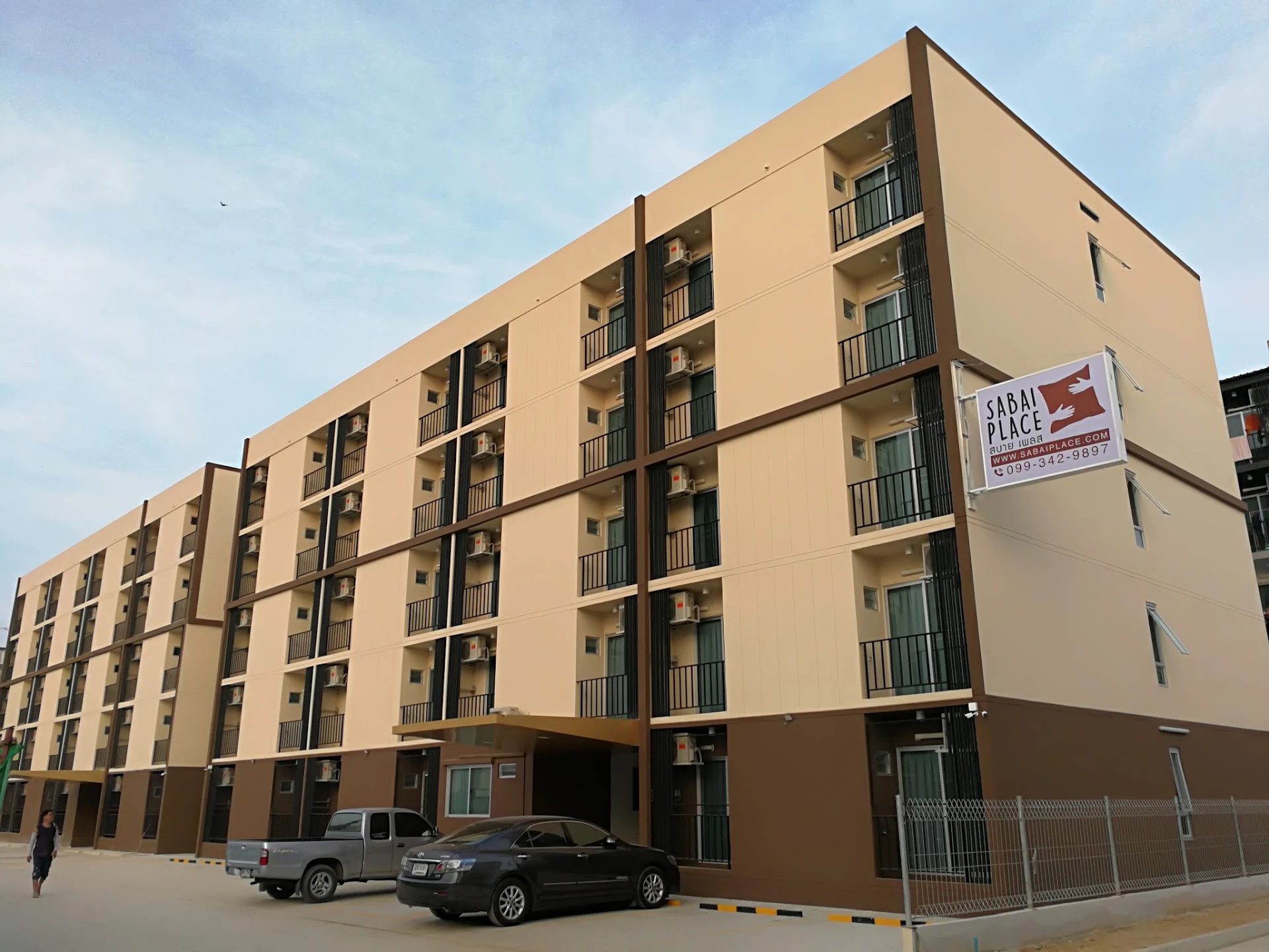 Sabaiplace Apartment & Hotel