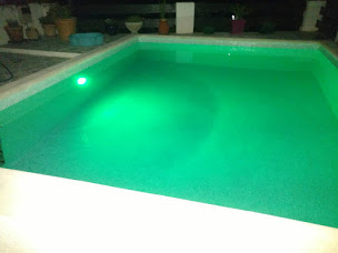 Photo n°37 de Piscines Spas et Tradition à Gignac-la-Nerthe (Service de réparation de piscines)