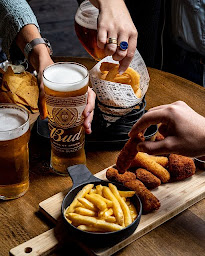 Photo n°33 de Au Bureau - Pub et Brasserie à Strasbourg (Bar sportif)