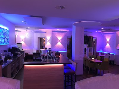 Photos of Simi&acute;s Lounge & Bar