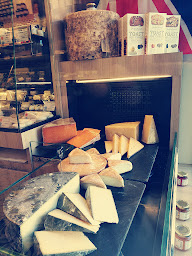 Photo n°18 de fromage & saveurs à Houdan (Crèmerie)