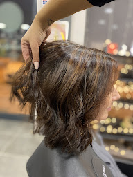 Photo n°6 de Coiff&Co luynes à Luynes (Salon de coiffure)