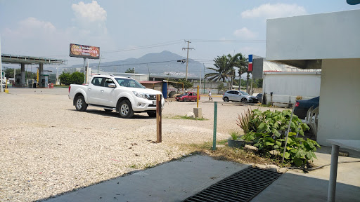 Gasolineria Centenario