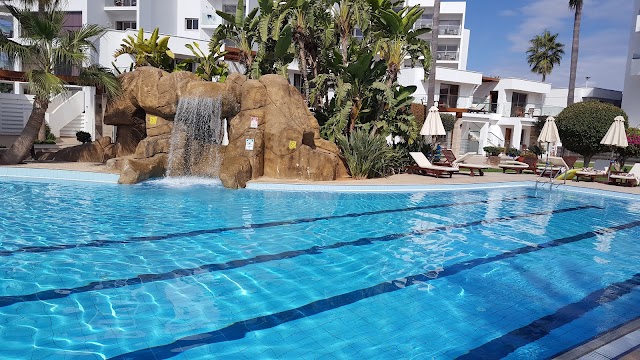 Adams Beach Hotel Ξενοδοχείο