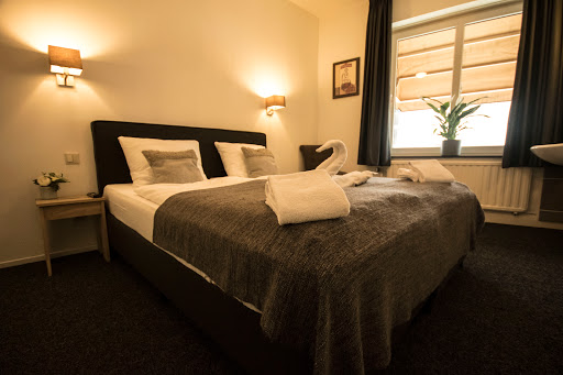 Le Bistro Hotel & Restaurant - Thumbnail