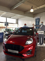 Photo n°13 de Victor Lefebvre & Fils ETS à Fécamp (Vendeur de voitures d'occasion)