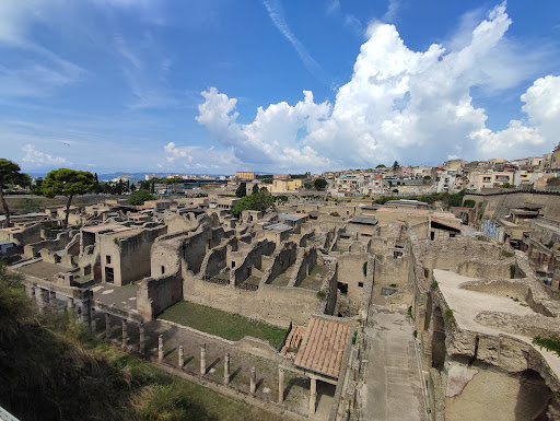 Herculaneum Parking