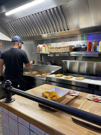 Photo 5 - Dunk Burgers