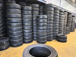 Photo n°3 de Demteur Auto à Igoville (Magasin de pneumatiques d'occasion)