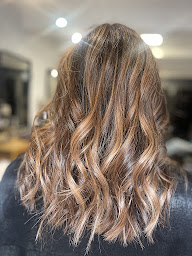 Photo n°8 de L C Coiffure And Co à Forcalquier (Salon de coiffure)