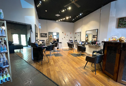 The Chair: A Hair Salon - Thumbnail
