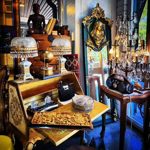 Bella Mia Antiques Collectables & Homewares - Thumbnail