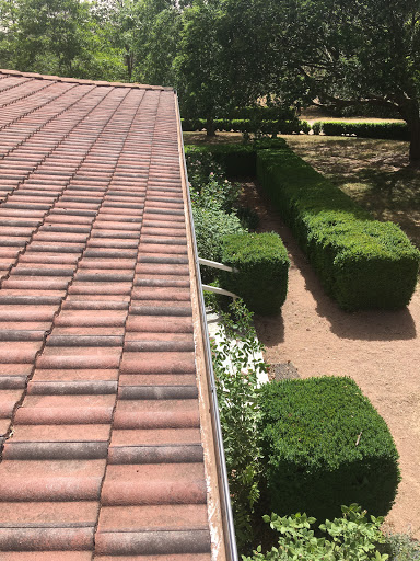Premium window and Gutter cleaning - Thumbnail