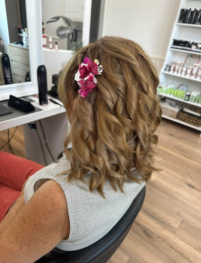 Atelier B ( salon de coiffure, institut de beauté, massages et relaxation) - Thumbnail