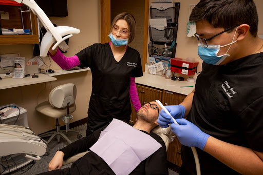 Chicago Dental Assistant School - Thumbnail