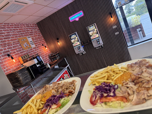 Photo 1 - Burger Gourmet