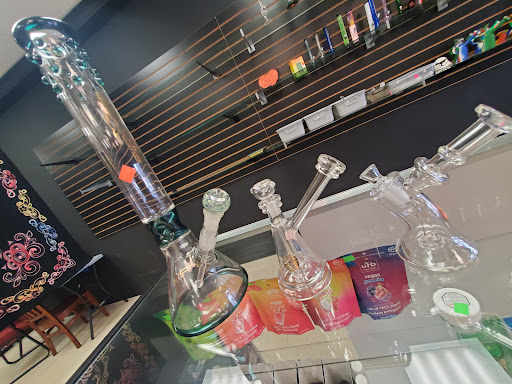I SMOKE 2 IN MILTON PLAZA - Thumbnail