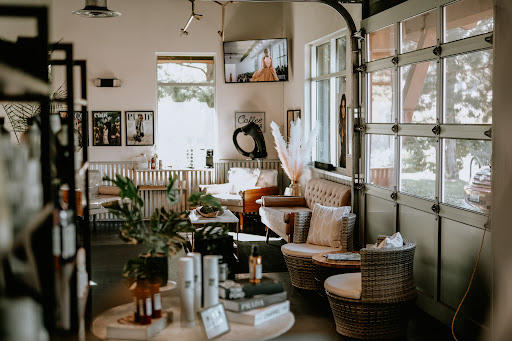 Runway Salon - Thumbnail