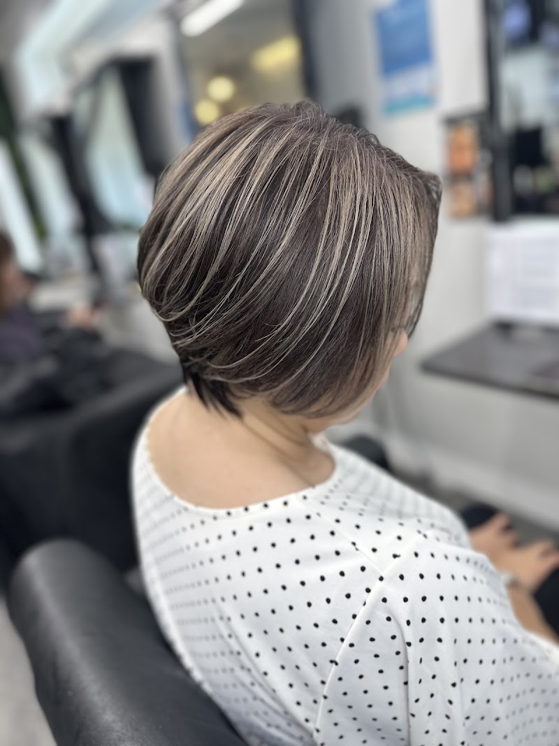 ei8hthair エイトヘアー