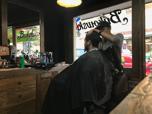 Bukowski Barbershop • Lindavista