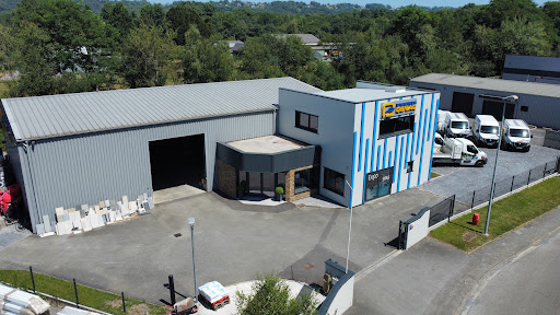 Photo de Piscines et Spas Cenac proche de Pau