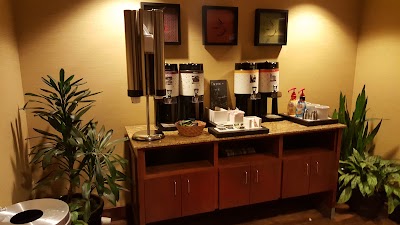 Photos of Hampton Inn-Greensboro Airport