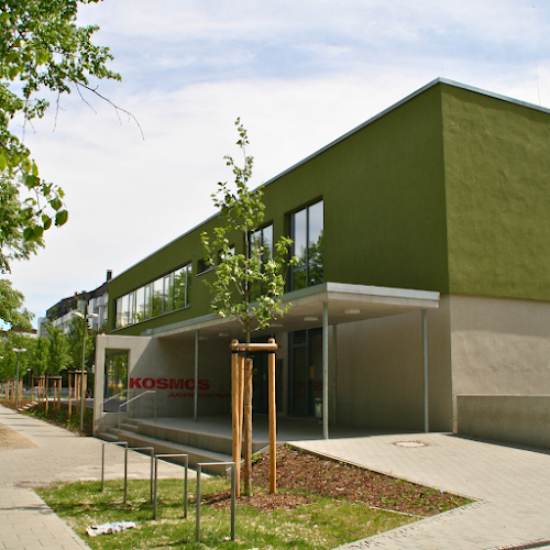 Kosmos Jugendhaus Univiertel | Stadtjugendring Augsburg