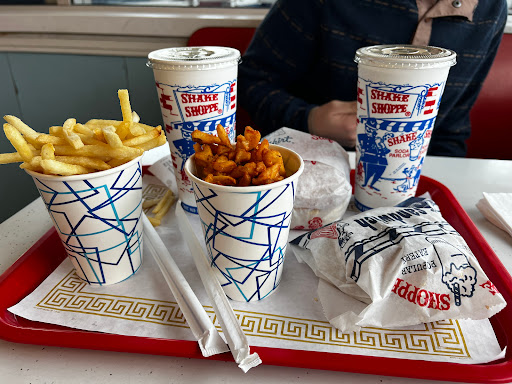 Shake Shoppe - Visual