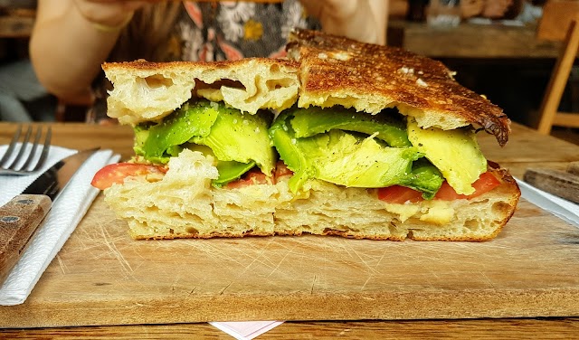 Panadería El Pan De La Chola