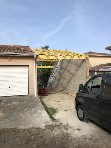 Photo de DSC Entreprise de Charpente Couverture Terrasse Bois Ramonage à Libourne (33500)