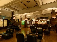 バー・ヴィクトリア