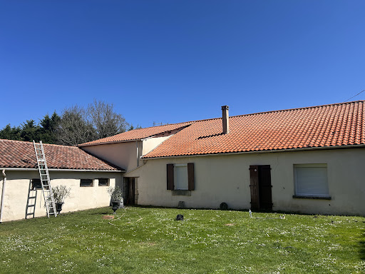Photo de abc 24 : couvreur à Lembras (24100)
