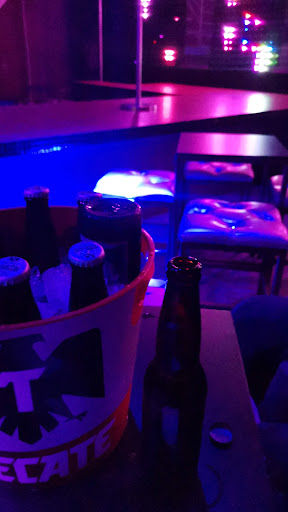 Chicas & Beer Bar - Thumbnail