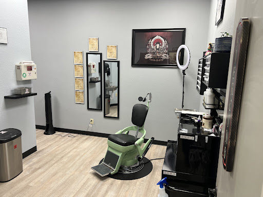 3rd Dimension Piercing - Visual