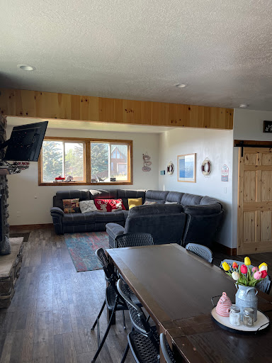 Bear Lake Rustic Retreat - Thumbnail