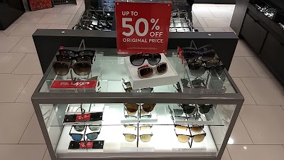 Sunglass Hut at Macy