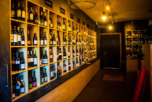 Photo n°1 de Les Caves Adam - Ploudalmézeau à Ploudalmézeau (Caviste)