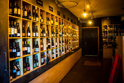 Les Caves Adam - Ploudalmézeau