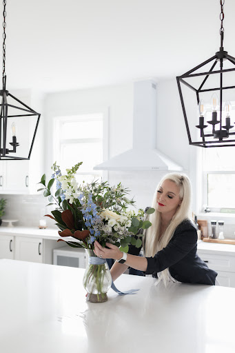 Jessica Hellard Real Estate Group - RE/MAX Finest Realty Inc., Brokerage